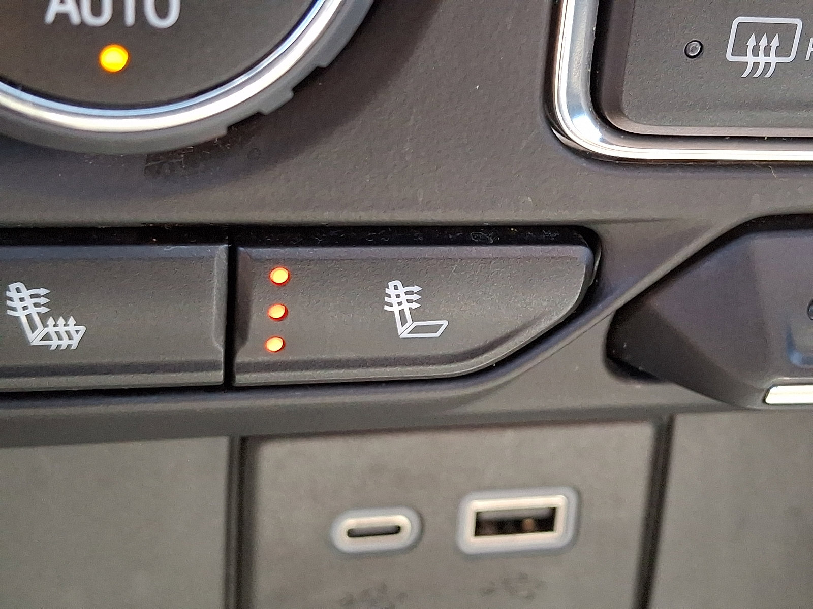 Certified 2024 Chevrolet Tahoe RST w/ Luxury Package image 27