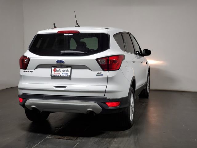 Used 2019 Ford Escape SE image 27