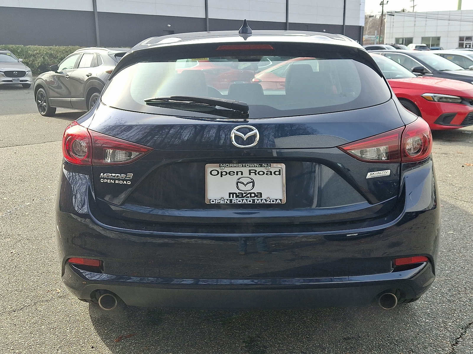 Used 2018 MAZDA MAZDA3 Grand Touring image 5