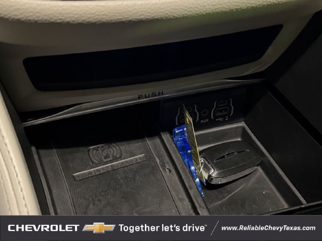 Used 2022 Chrysler Pacifica Limited FWD image 19