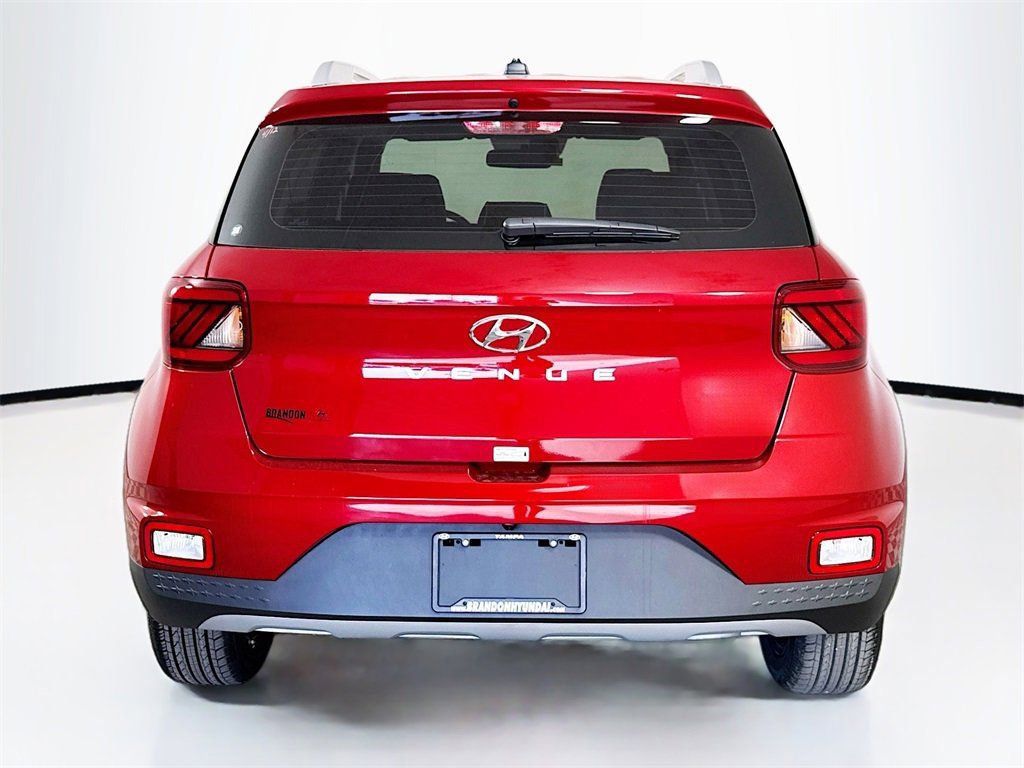 New 2025 Hyundai Venue Limited image 5