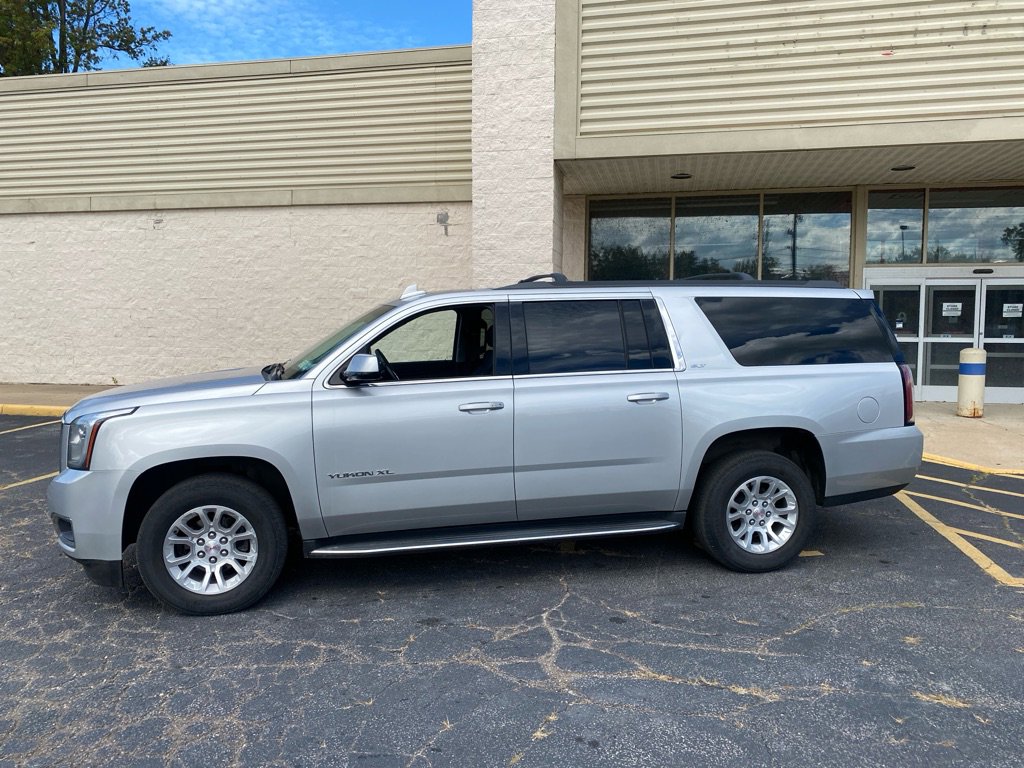 Used 2018 GMC Yukon XL SLT w/ Open Road Package image 2