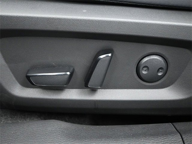 New 2025 Mitsubishi Outlander SE image 8