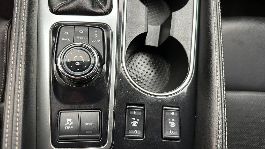 Used 2023 Nissan Maxima SV w/ Floor Mat Group FWD image 19