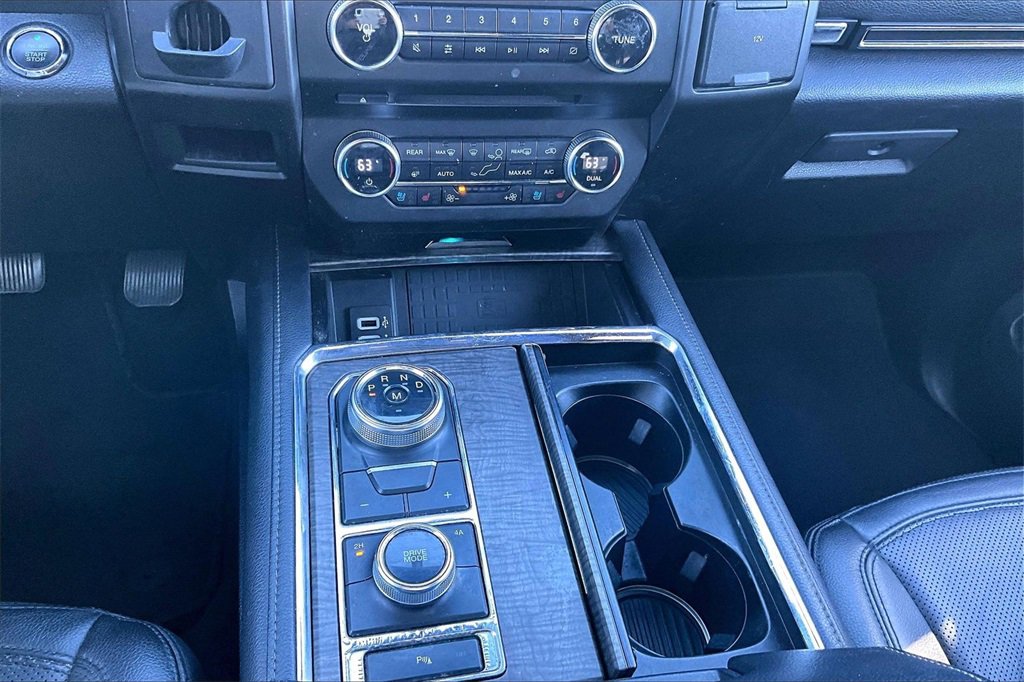 Used 2018 Ford Expedition Limited w/ Equipment Group 301A image 24