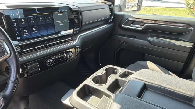 Used 2024 Chevrolet Silverado 2500 LT image 15