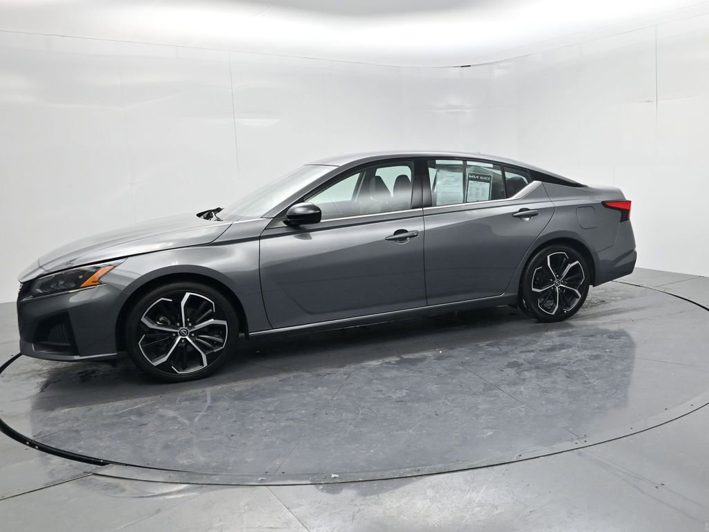 Used 2024 Nissan Altima 2.5 SR image 4