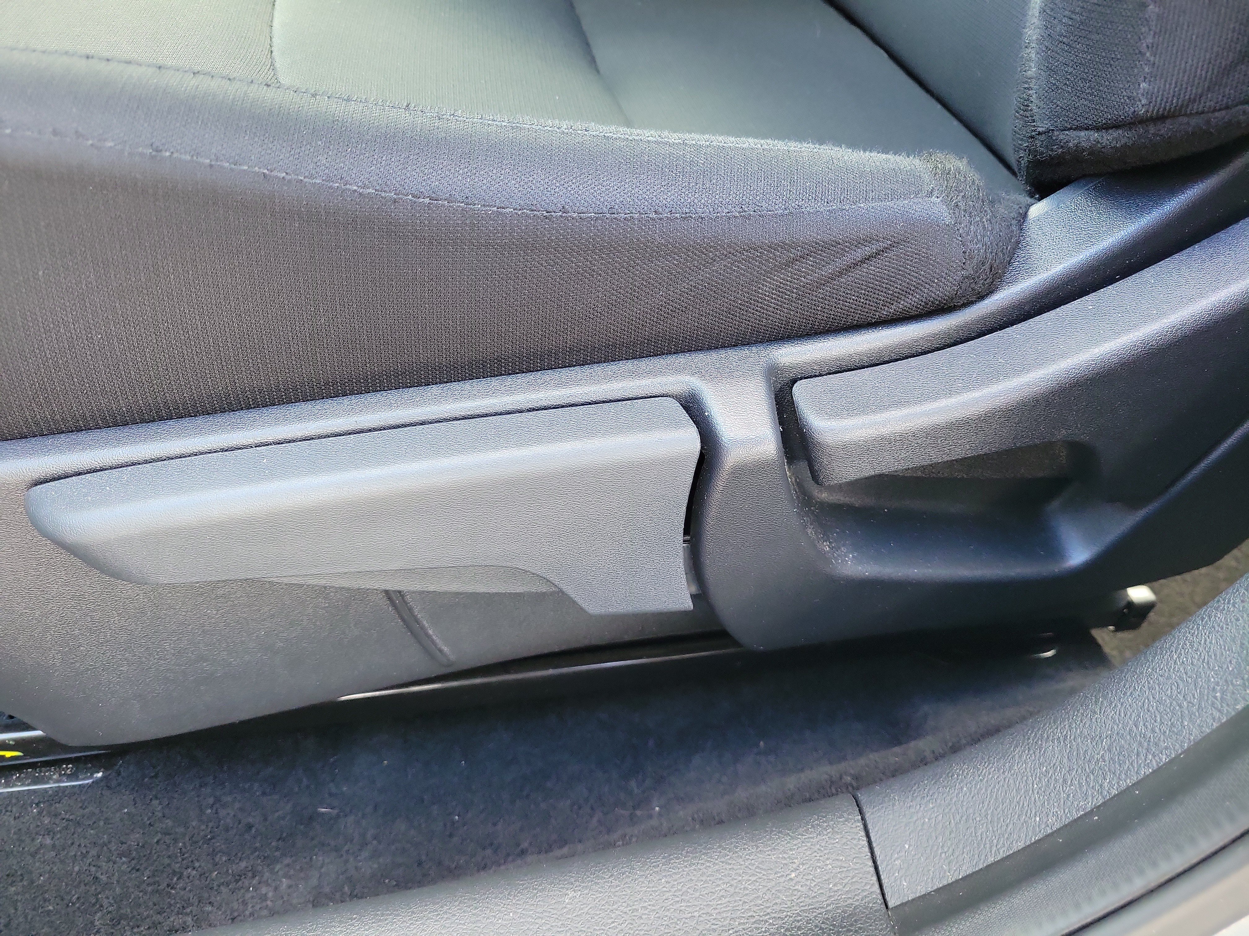 Certified 2025 Nissan Sentra S FWD image 17