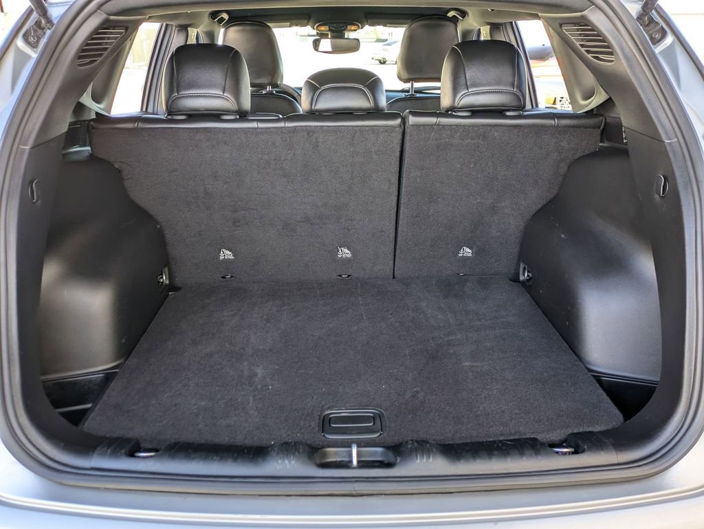 Used 2025 Jeep Compass Limited image 26