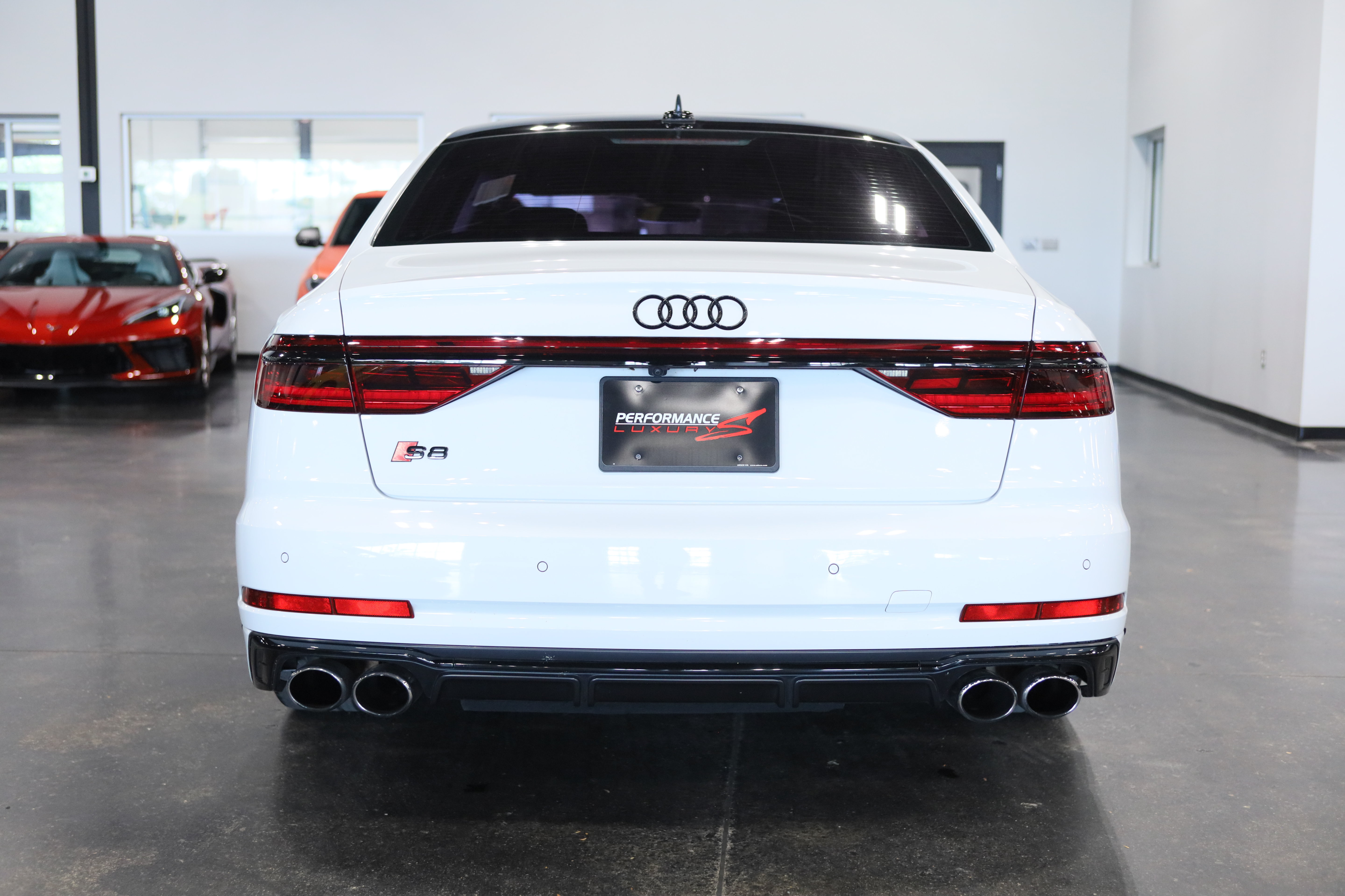 Used 2023 Audi S8 AWD/4WD image 5