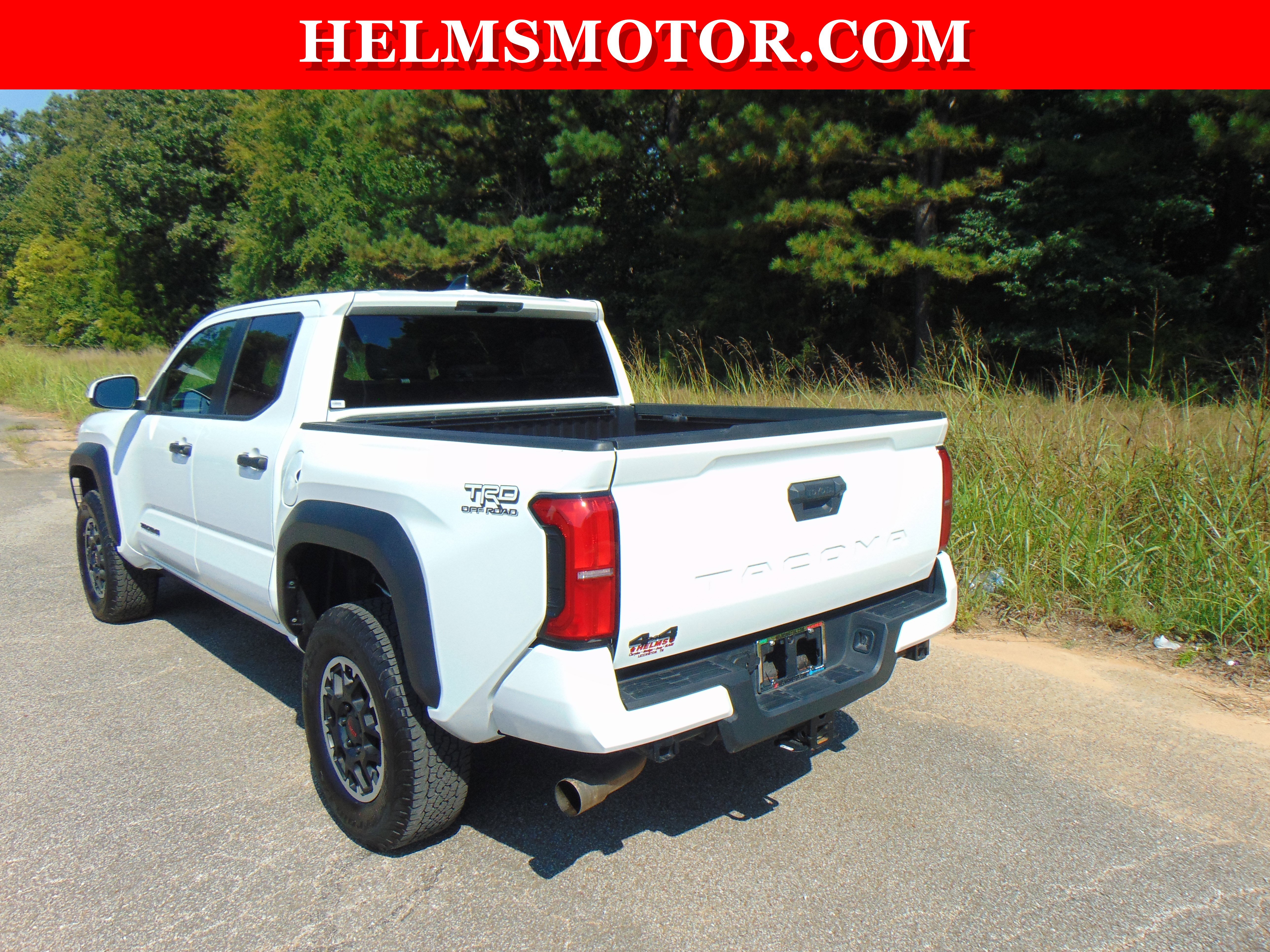 Used 2024 Toyota Tacoma TRD Off-Road image 8