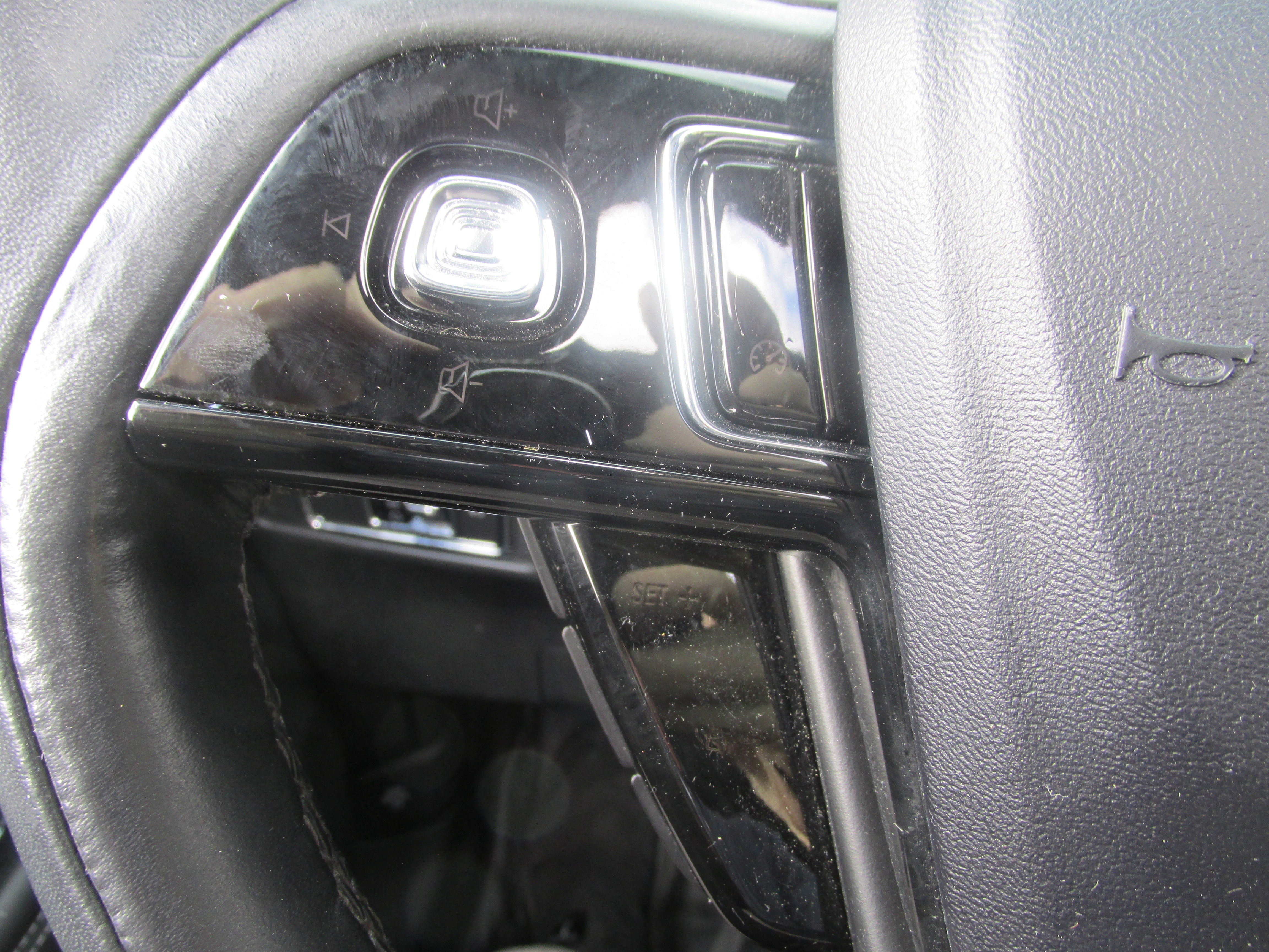 Used 2022 Lincoln Corsair AWD w/ Premium Package image 35