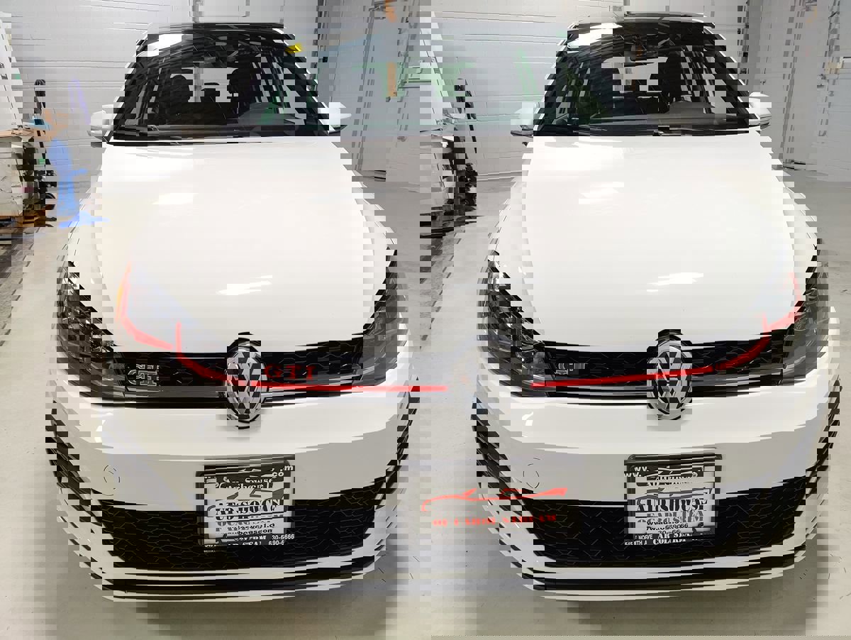 Used 2019 Volkswagen GTI SE w/ SE Experience Package image 3