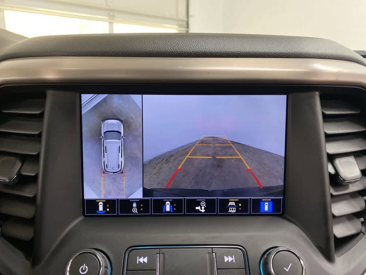 Used 2022 GMC Acadia Denali w/ Denali Ultimate Package AWD/4WD image 25