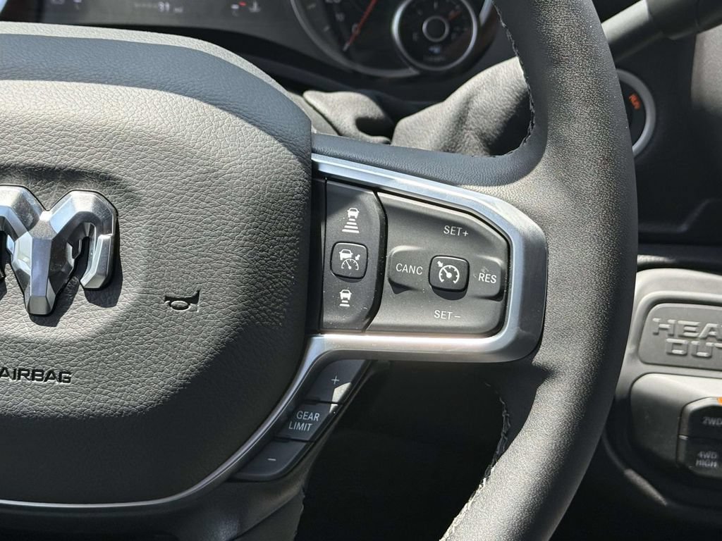 New 2026 RAM 2500 Big Horn AWD/4WD image 7
