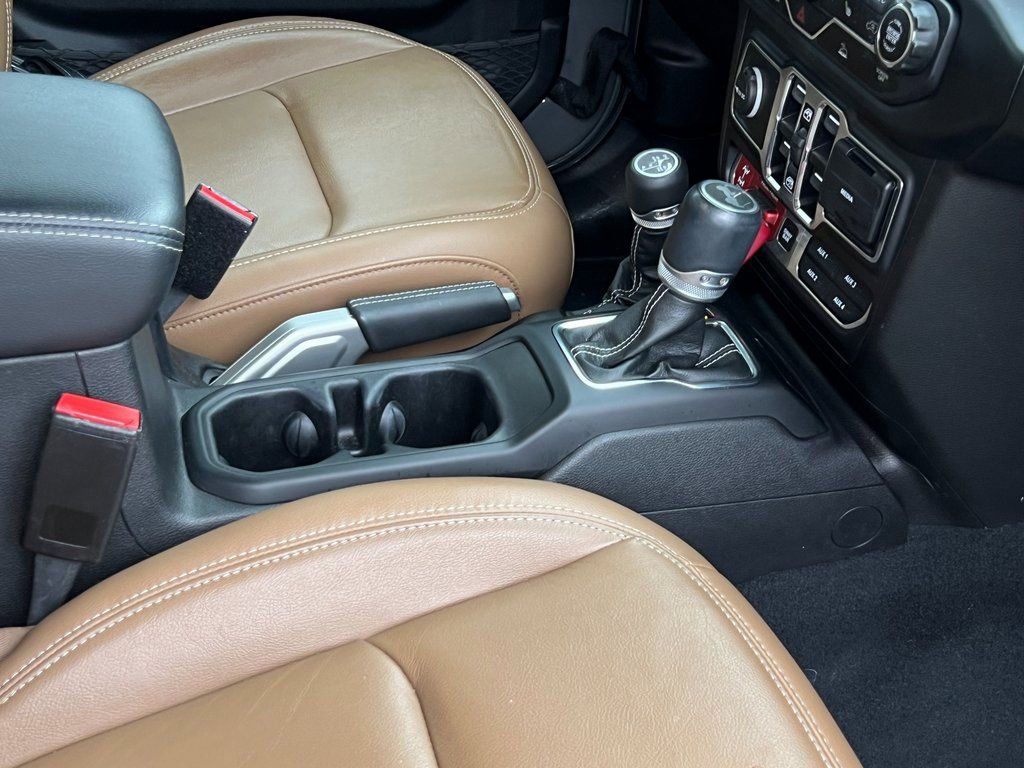 Used 2022 Jeep Wrangler Unlimited Rubicon 4xe w/ Cold Weather Group image 15