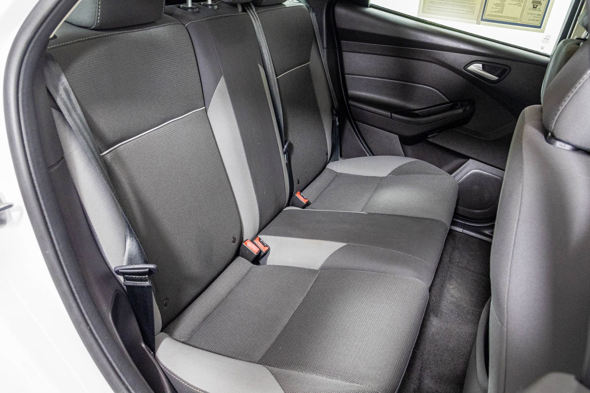 Used 2013 Ford Focus SE image 37