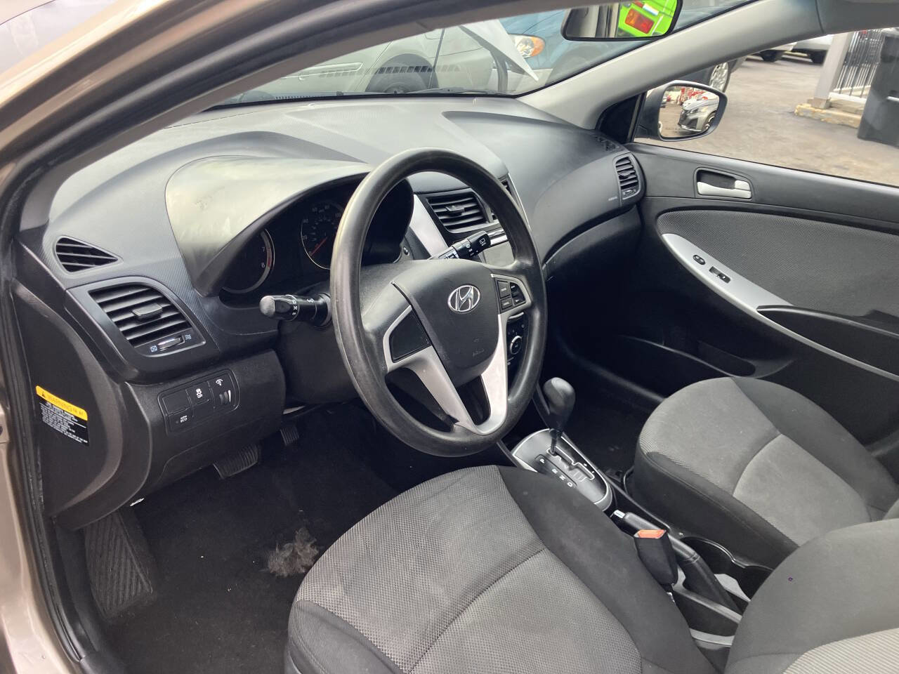 Used 2014 Hyundai Accent GS image 19