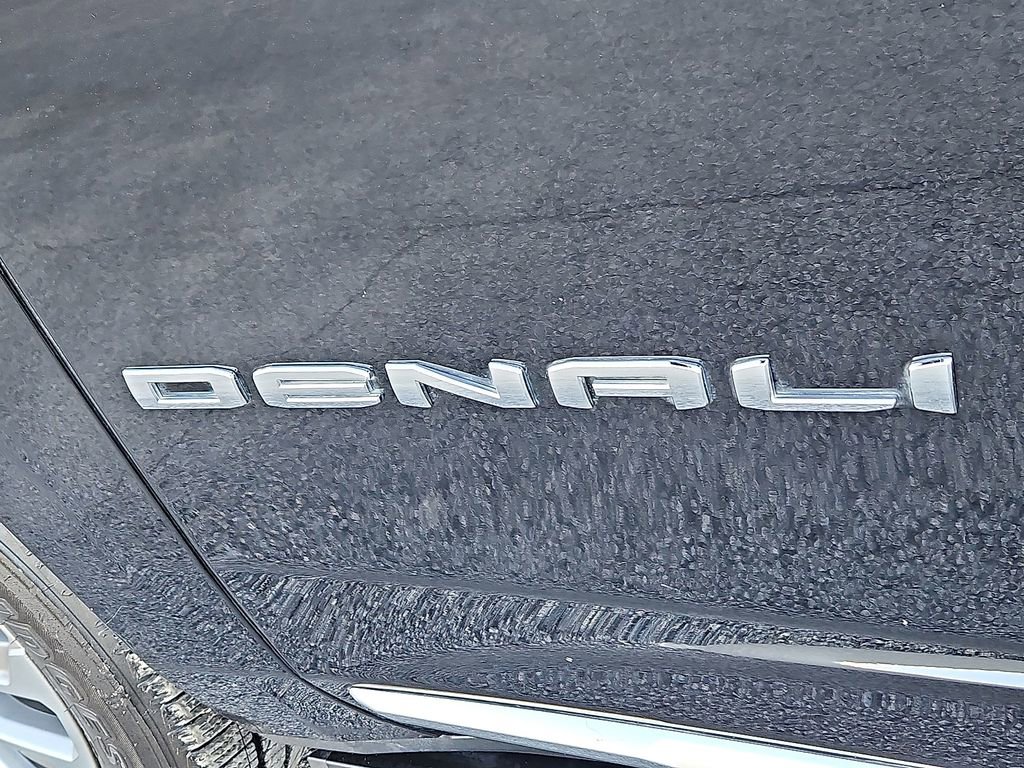 Used 2021 GMC Yukon Denali w/ Denali Ultimate Package image 15