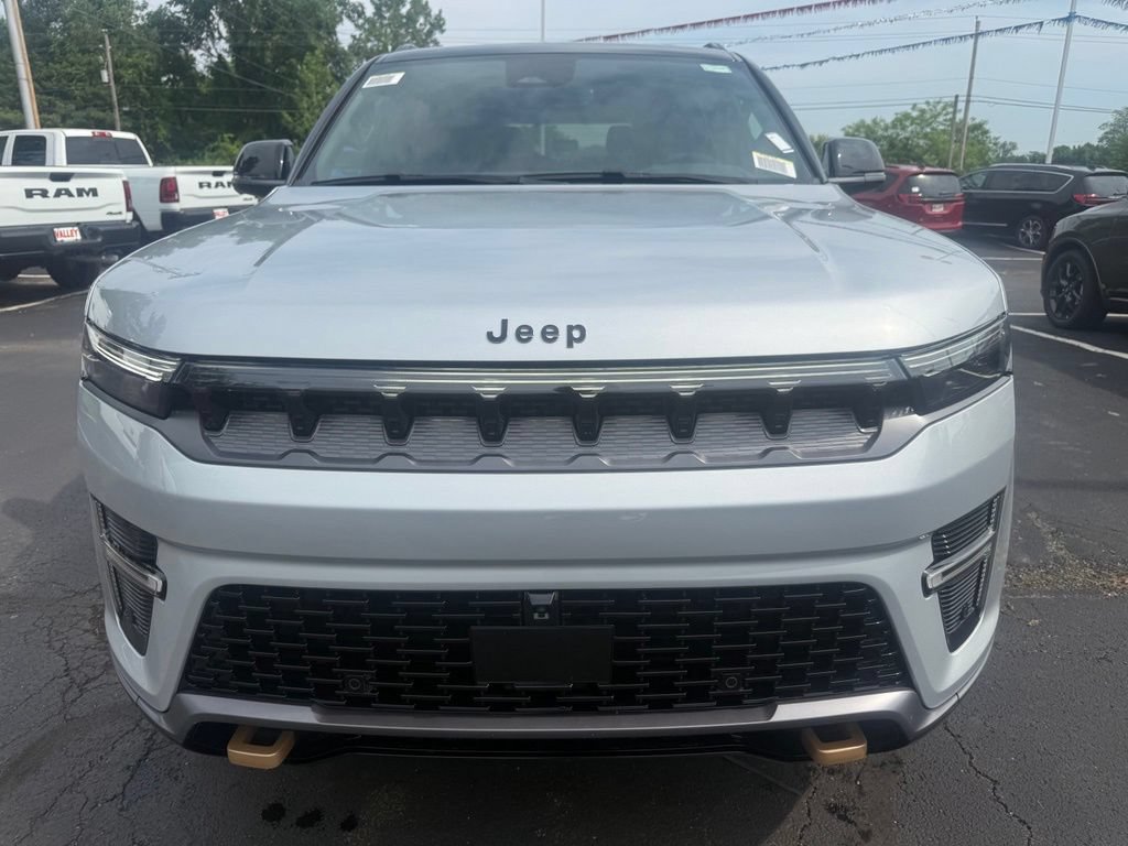 New 2026 Jeep Grand Wagoneer 4WD image 9