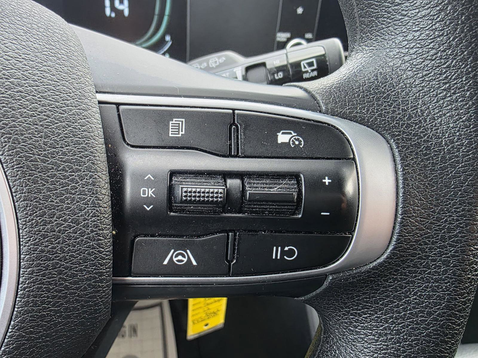 Used 2024 Kia Sportage LX image 18