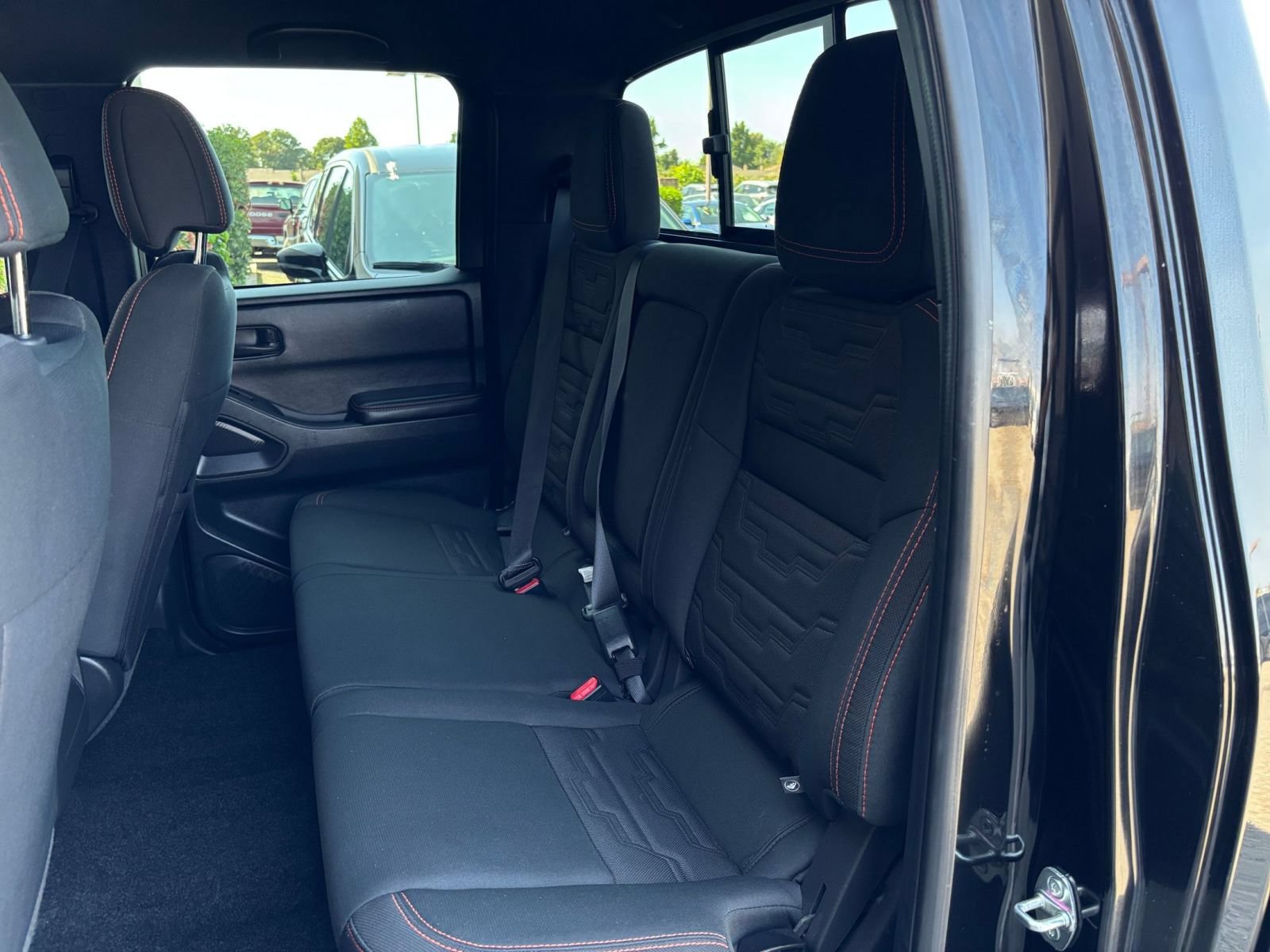 Used 2026 Nissan Frontier PRO-4X AWD/4WD image 38