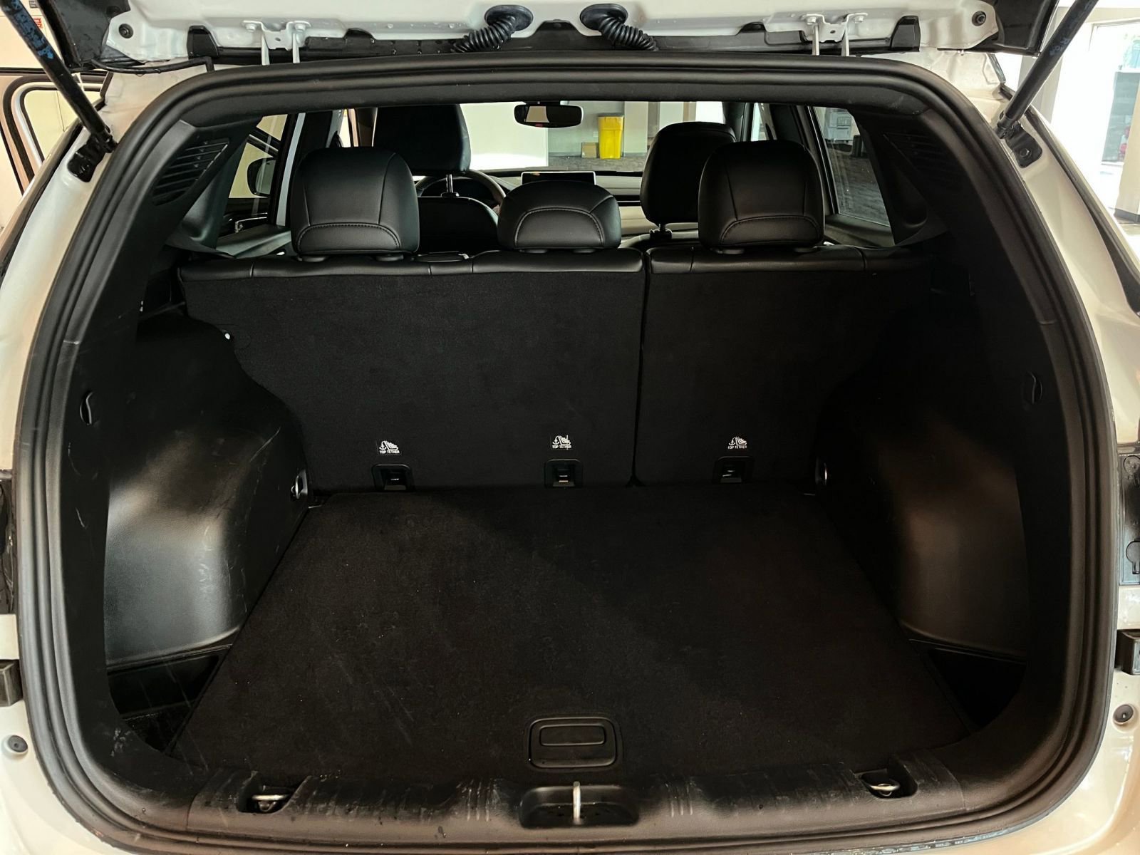 Used 2025 Jeep Compass Limited AWD/4WD image 31