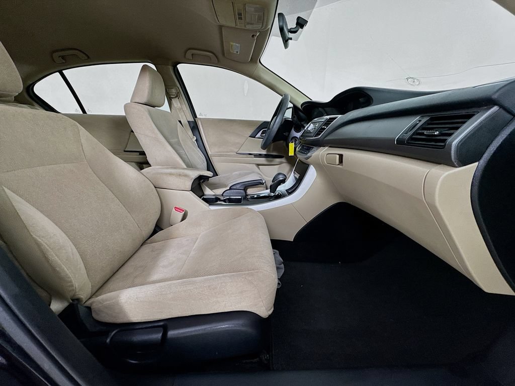 Used 2013 Honda Accord LX image 30