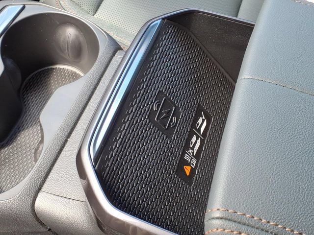 New 2026 GMC Terrain AT4 w/ Technology Package II AWD/4WD image 18