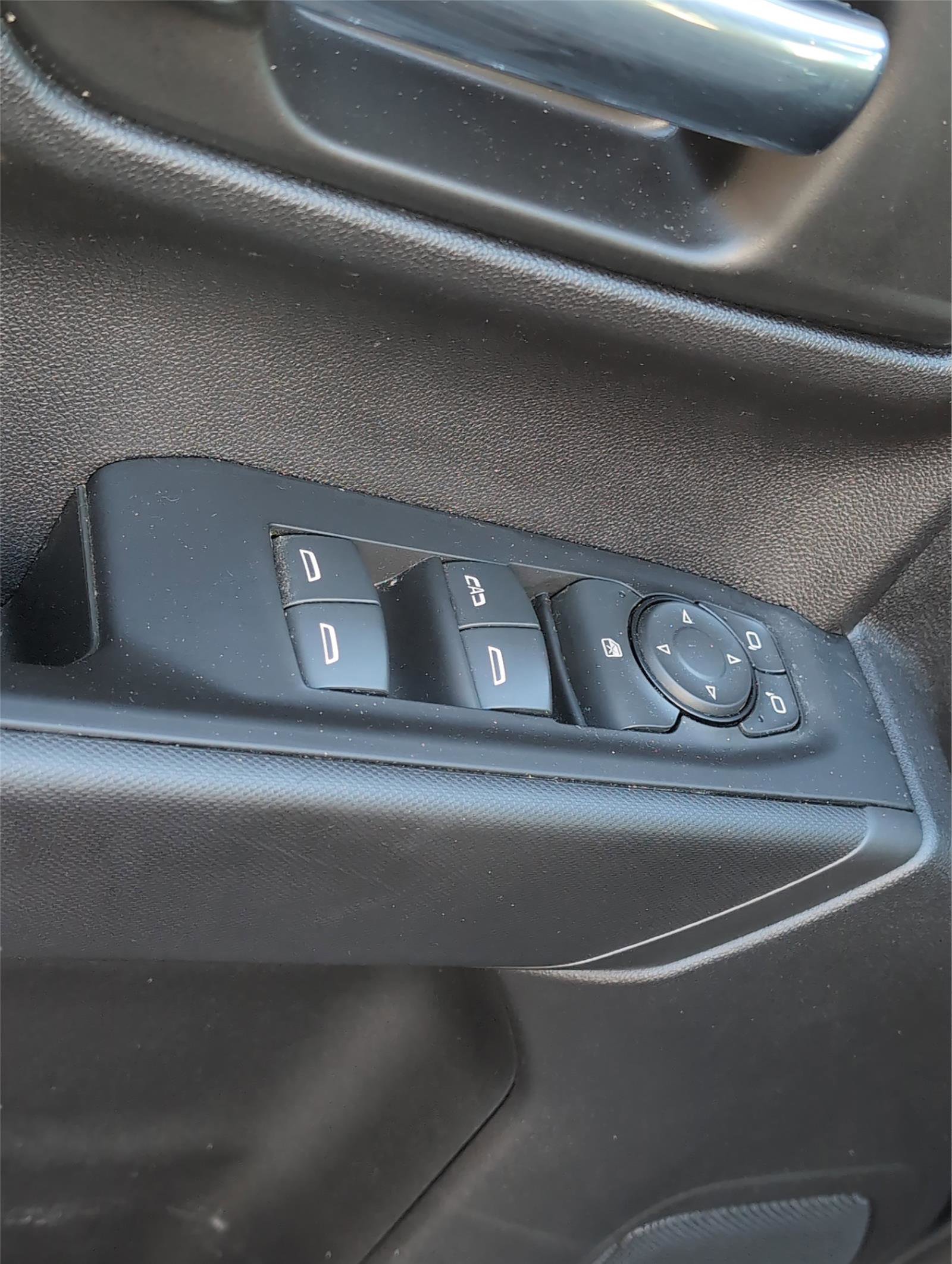 Certified 2023 Chevrolet Silverado 1500 Custom Trail Boss w/ LPO, Dark Essentials Package image 13