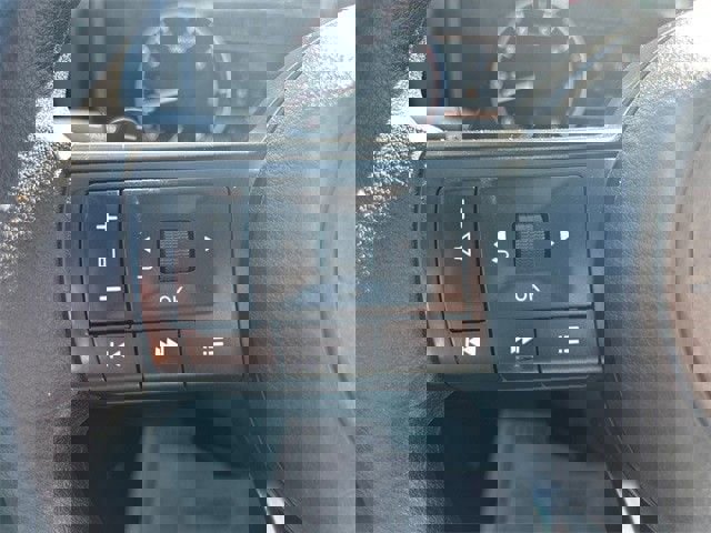 Used 2024 Nissan Rogue SV image 23