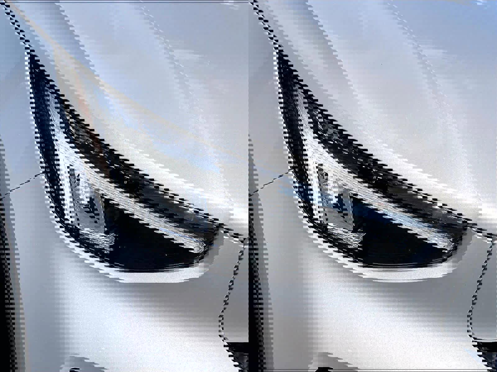 Used 2023 Volvo C40 P8 Recharge Plus image 30