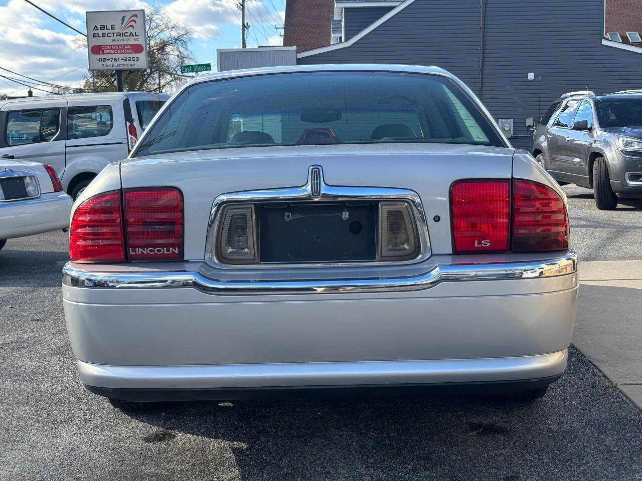 Used 2000 Lincoln LS image 6