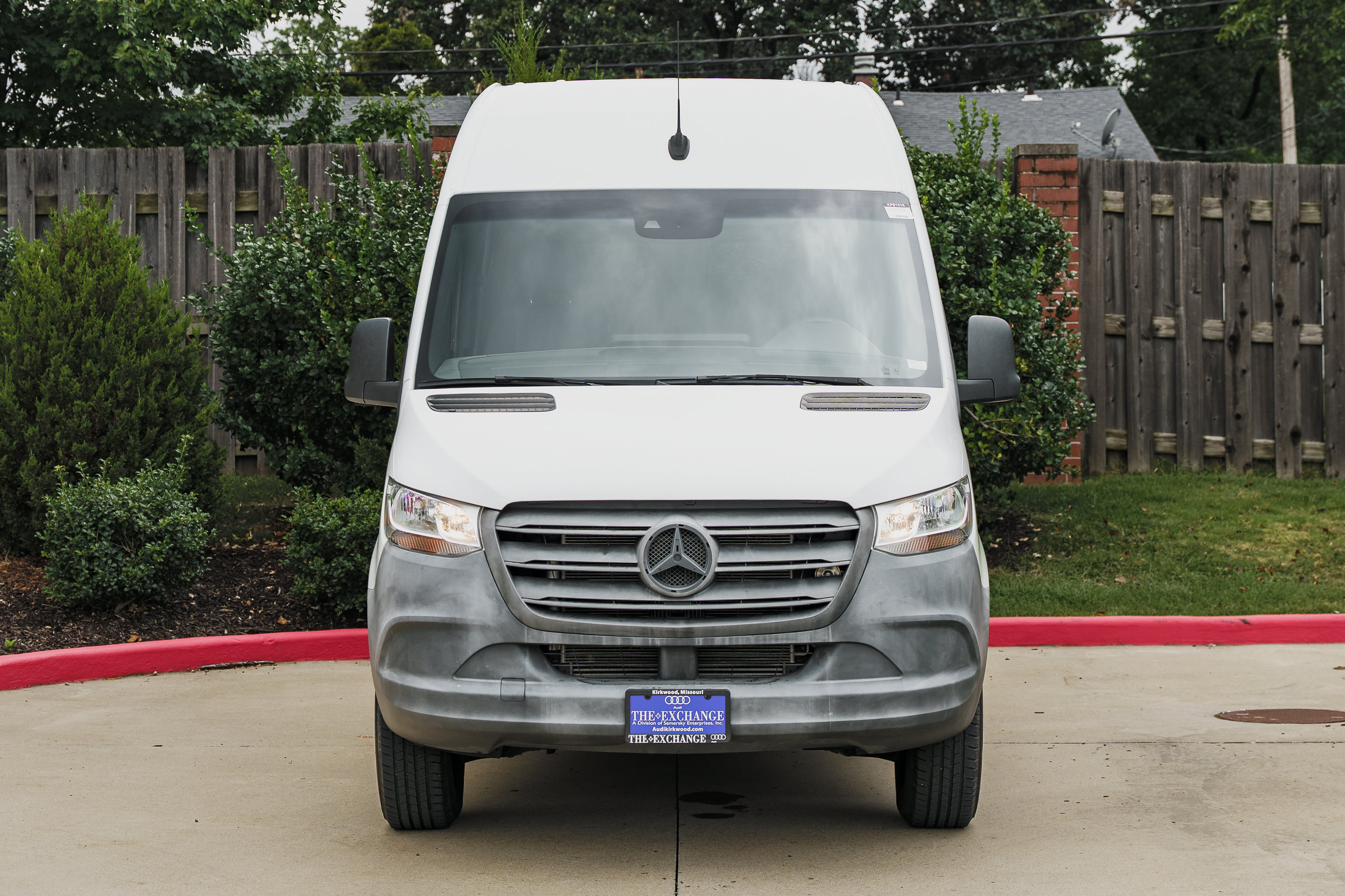 Used 2020 Mercedes-Benz Sprinter 2500 image 25