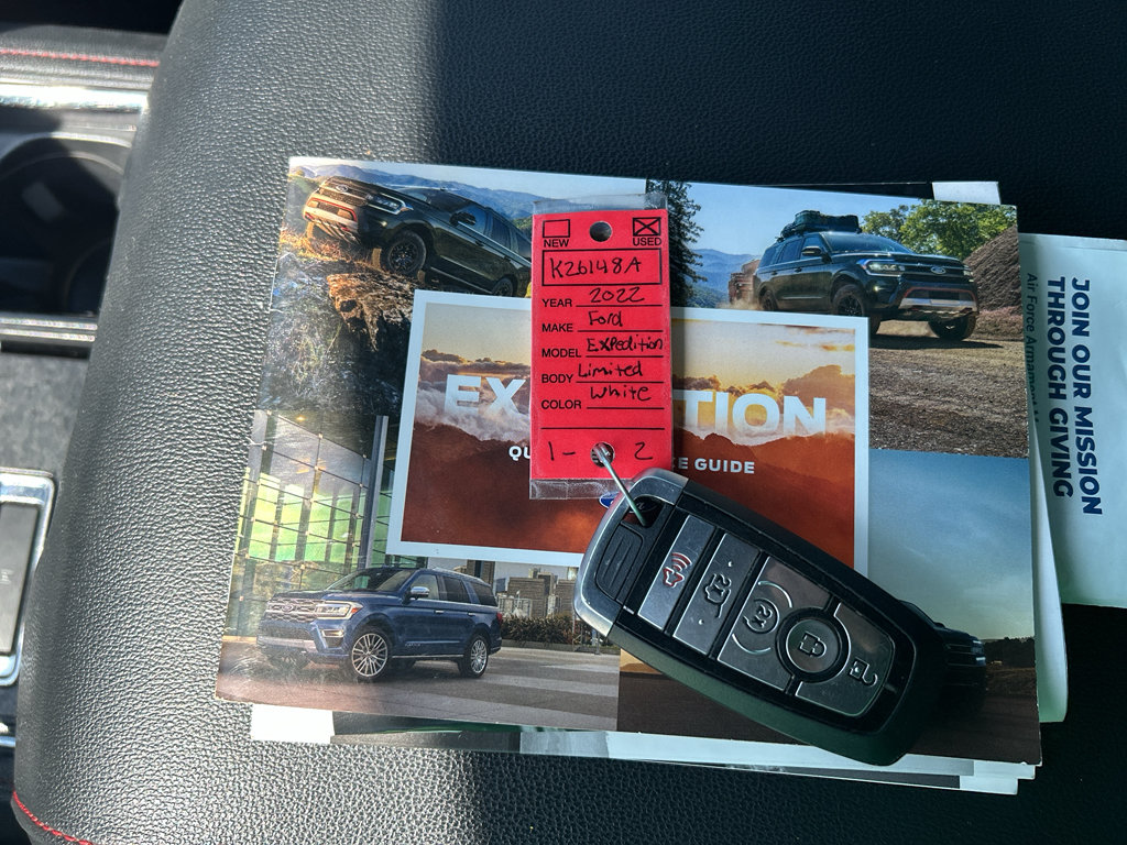 Used 2022 Ford Expedition Limited RWD image 40