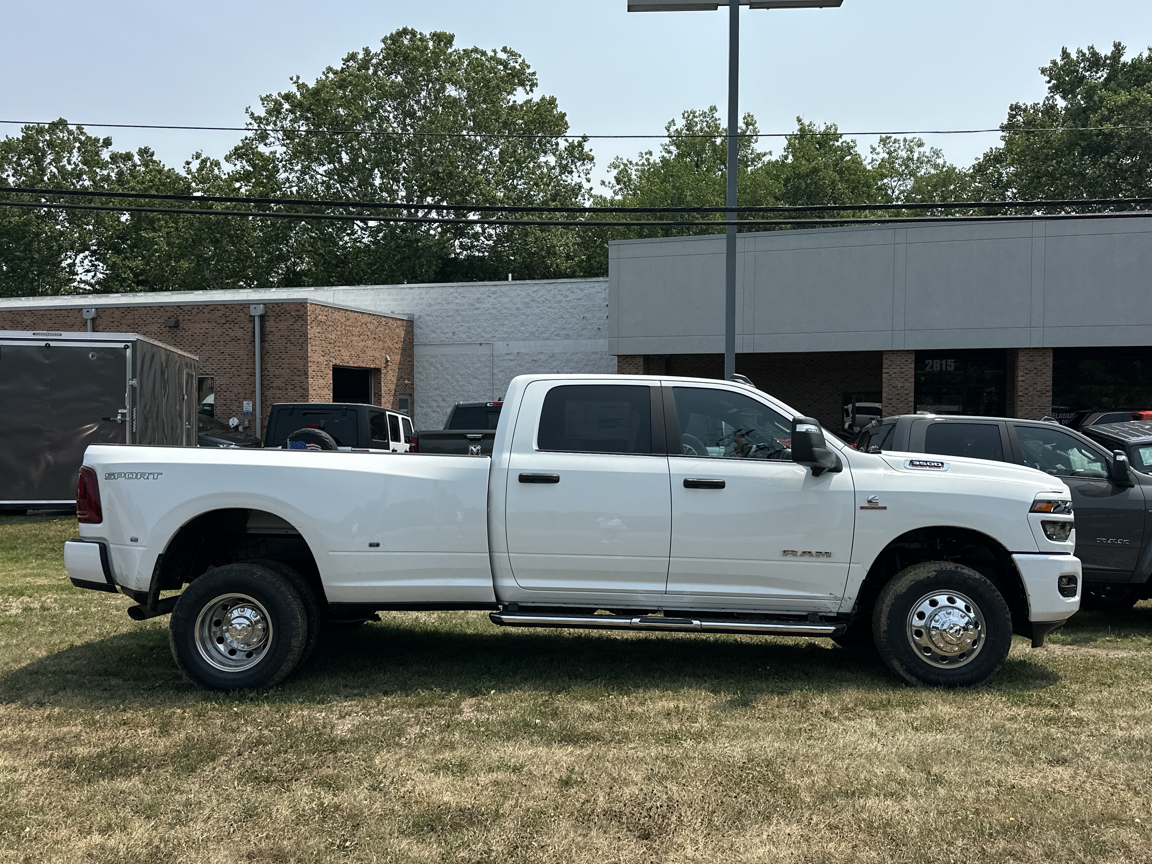 New 2026 RAM 3500 Big Horn AWD/4WD image 20
