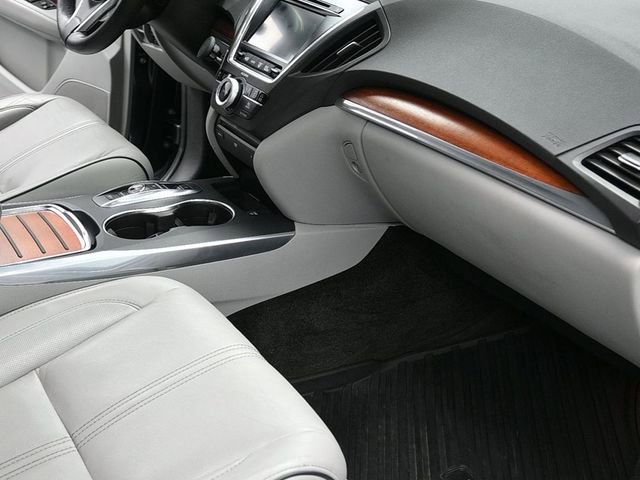 Used 2017 Acura MDX SH-AWD image 17