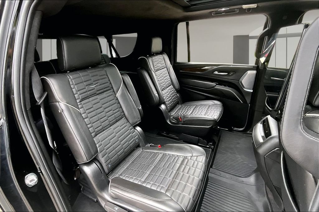 Used 2024 Cadillac Escalade ESV Sport Platinum w/ LPO, Floor Liner Package AWD/4WD image 29