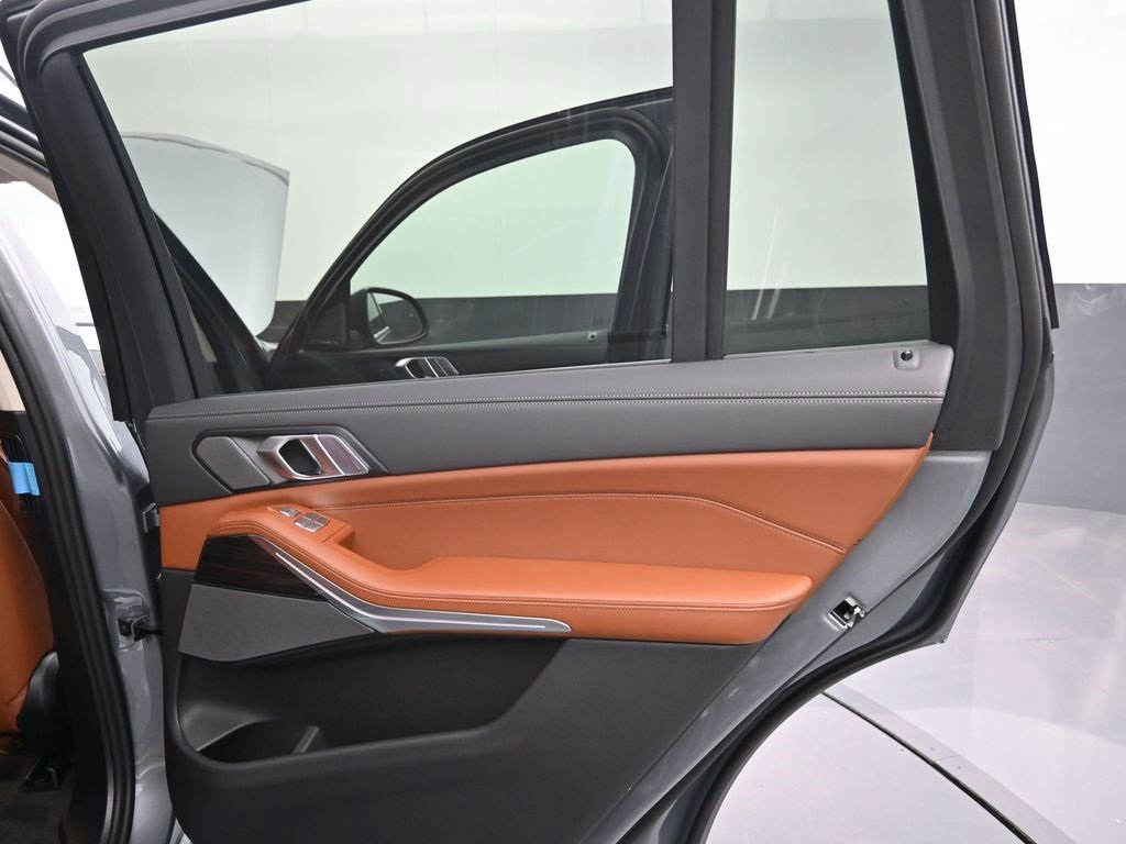 New 2026 BMW X7 xDrive40i image 23