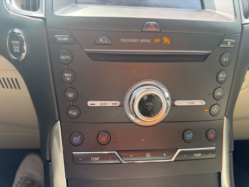 Used 2019 Ford Edge Titanium w/ Equipment Group 301A AWD/4WD image 20