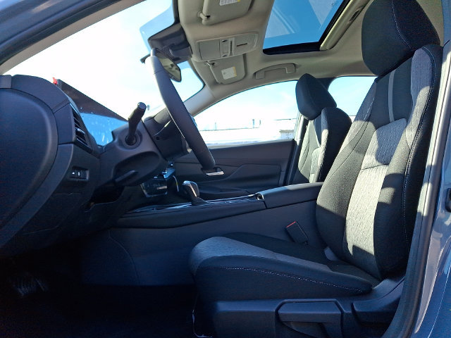 New 2026 Nissan Sentra SV w/ SV Convenience Package FWD image 5