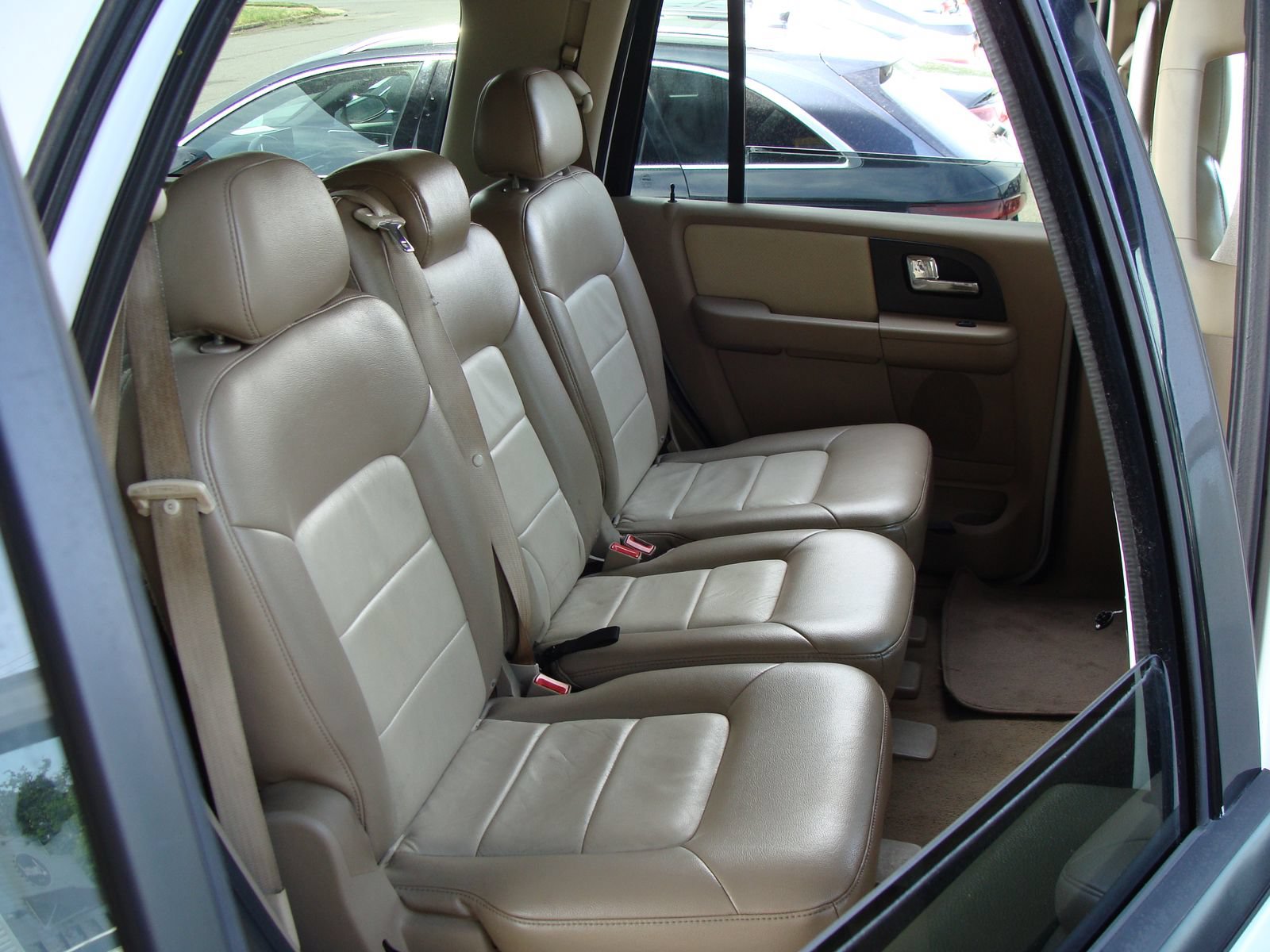 Used 2006 Ford Expedition Eddie Bauer AWD/4WD image 26