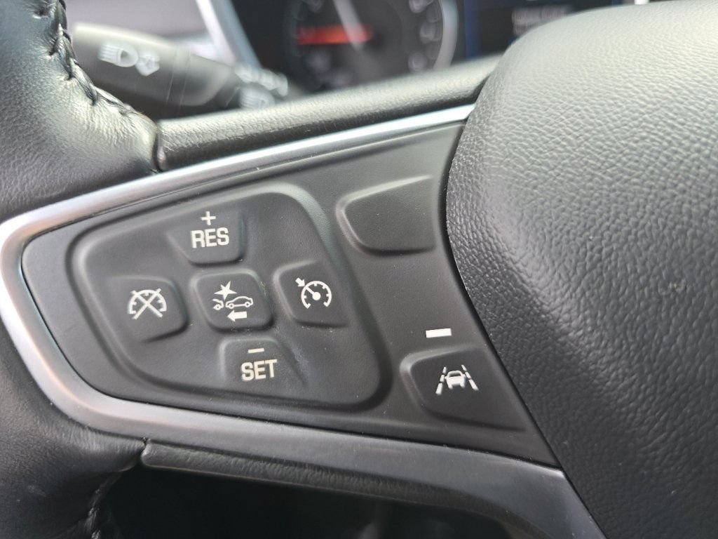 Used 2022 Chevrolet Equinox LT w/ Driver Convenience Package AWD/4WD image 10
