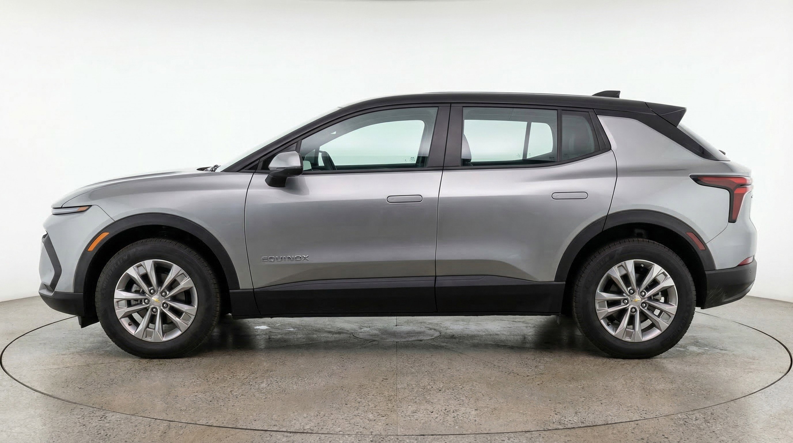 Used 2025 Chevrolet Equinox LT image 5