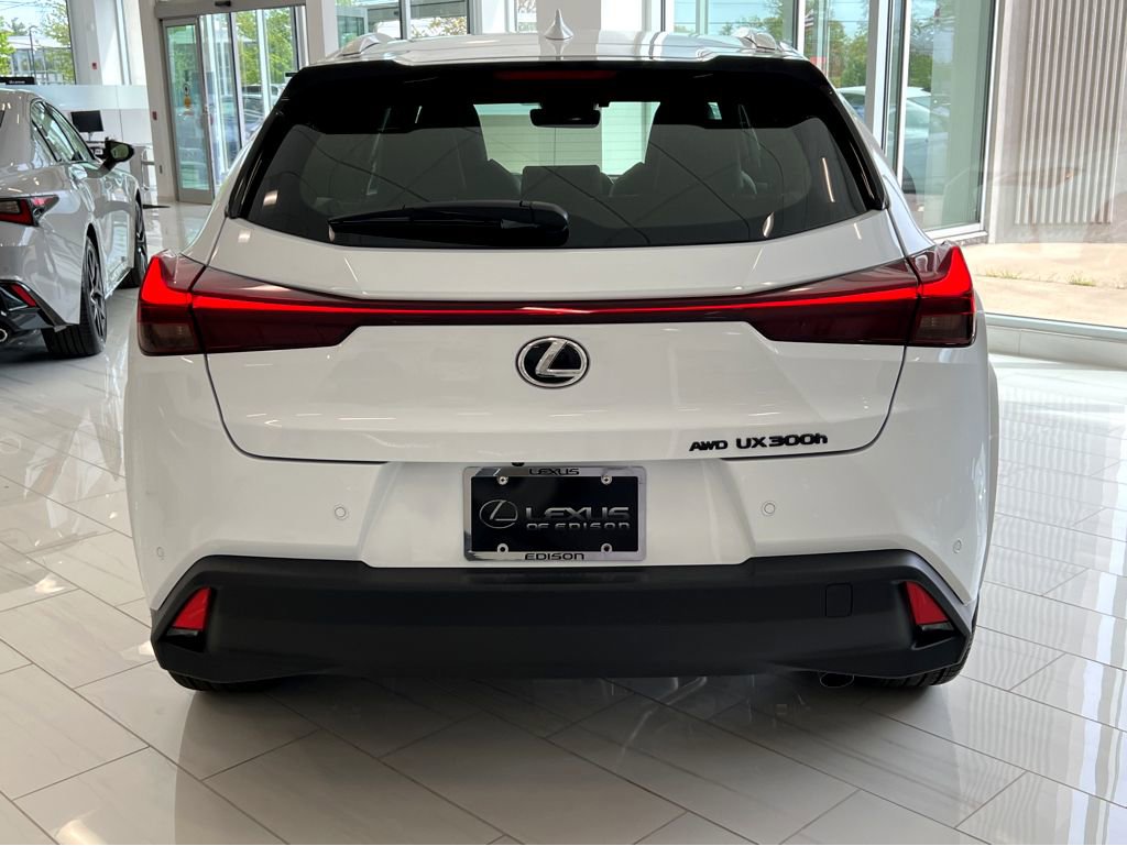New 2026 Lexus UX 300h AWD image 6