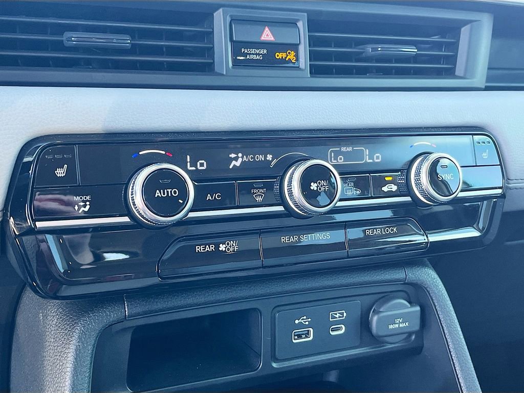 Used 2025 Honda Pilot EX-L image 15