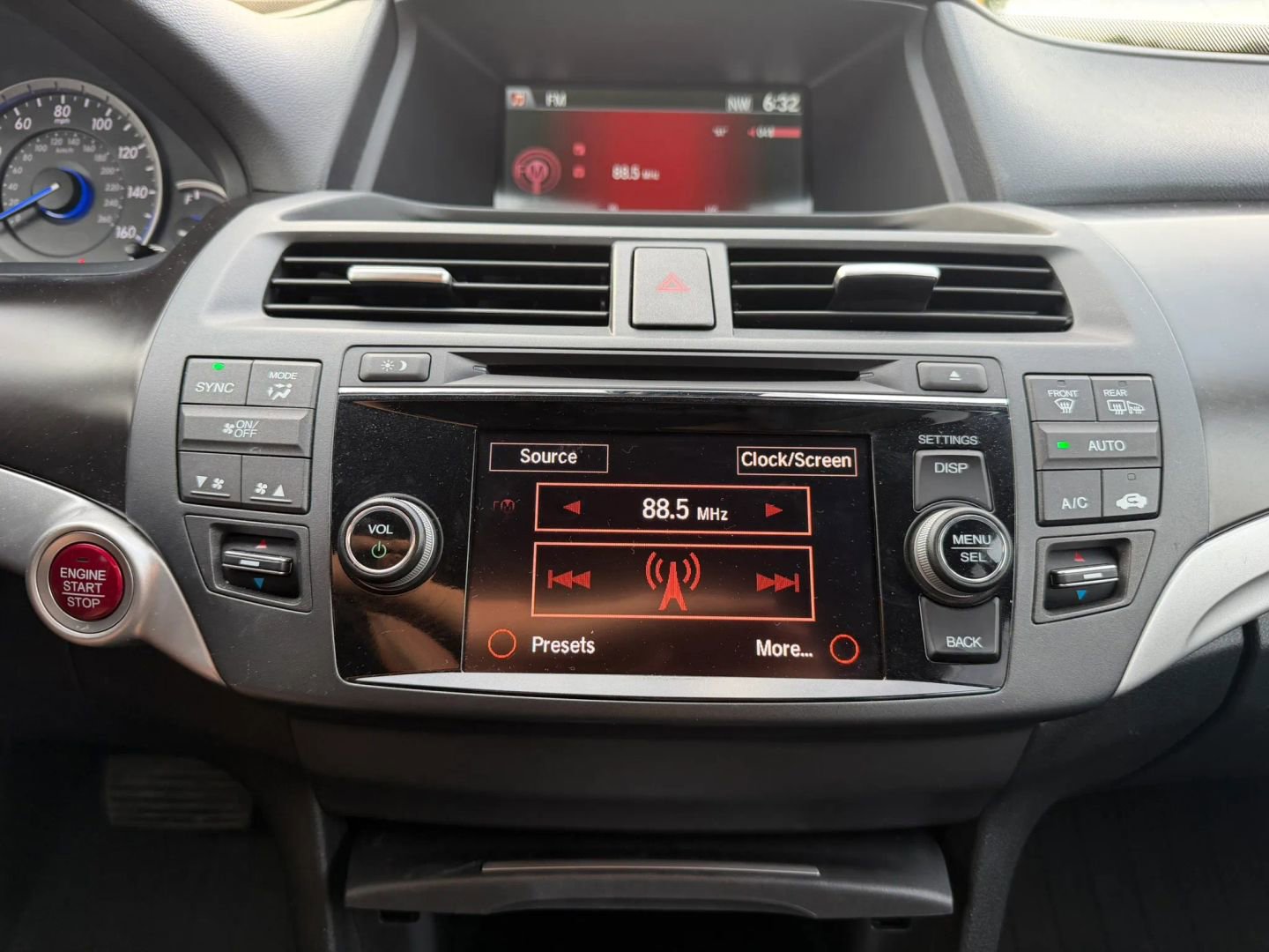 Used 2014 Honda Crosstour EX-L image 26