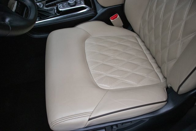 Used 2024 Nissan Armada Platinum w/ Captain's Chairs Package image 31