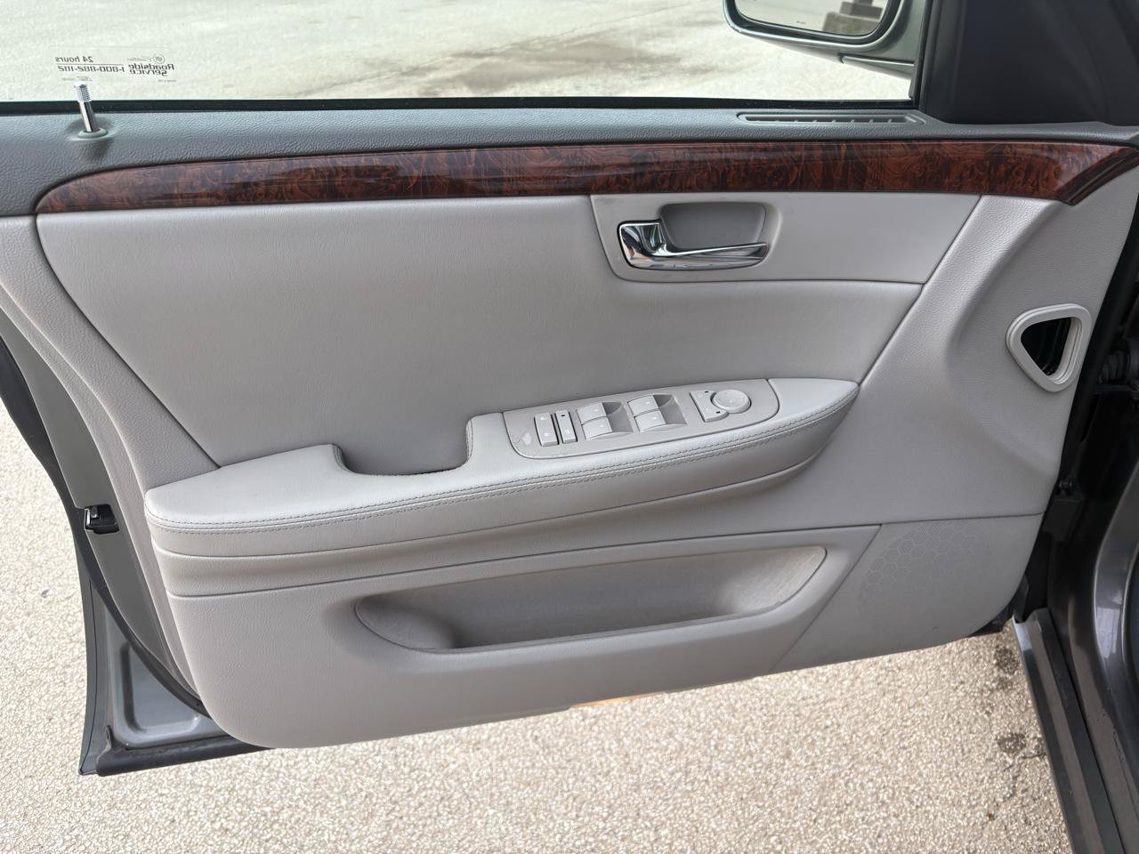 Used 2006 Cadillac DTS FWD image 21