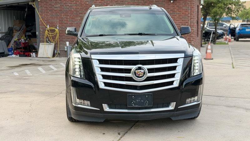 Used 2015 Cadillac Escalade ESV Luxury RWD image 2